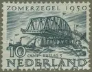 Frimärke ur Gösta Bodmans filatelistiska motivsamling, påbörjad 1950.
Frimärke från Nederländerna, 1950. Motiv av Brobyggnadsarbete vid Moerdijk i Nederländerna.