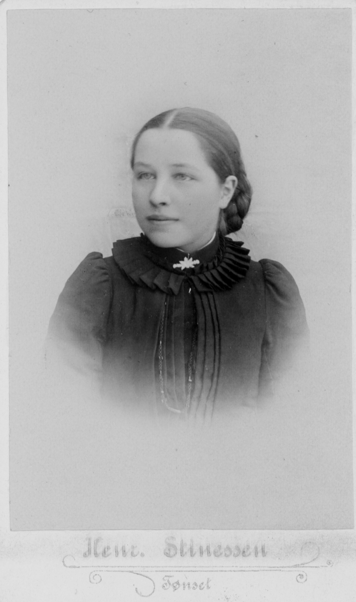Portrett av kvinne