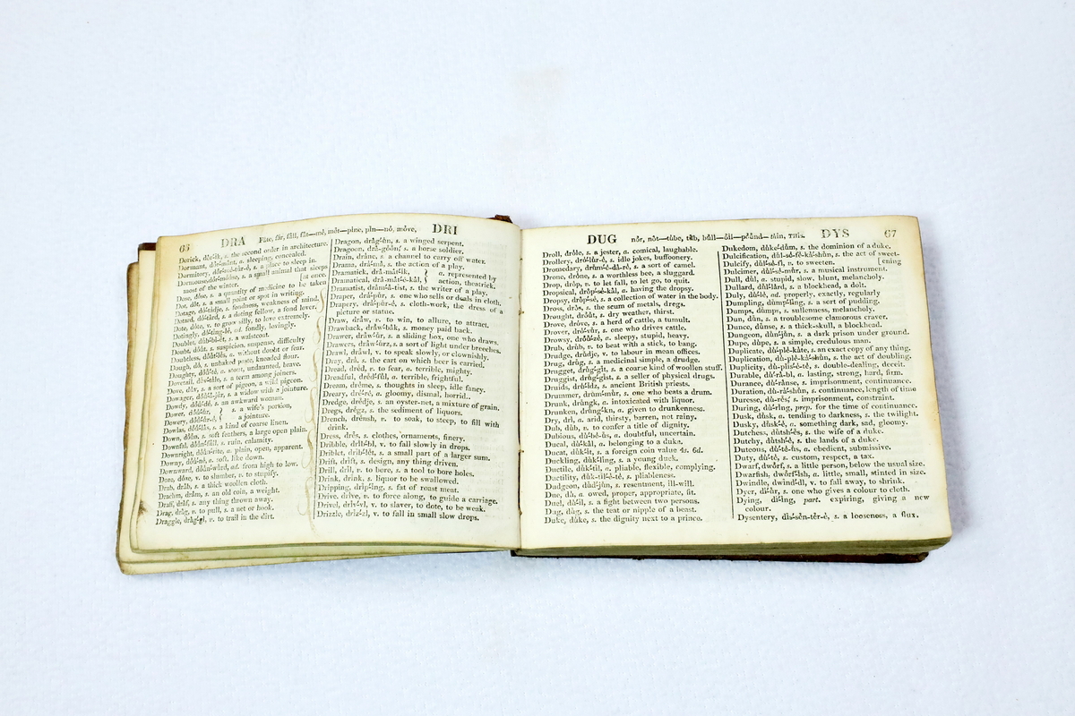 An Accurate Pronouncing Dictionary