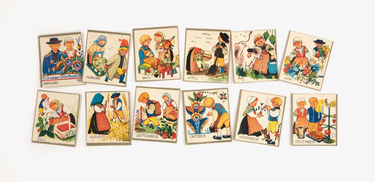 Sex stycken uppsättningar med kort, alla visandes årets månader. Uppsättningarna följer olika teman, däribland historiska epoker, svenska landskap, fåglar och landskapsblommor.