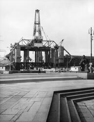 Oljeriggen "Ocean Viking" under bygging på Akers mekaniske v