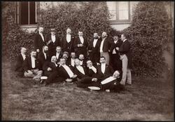 Herreselskap på Sinsen gård.