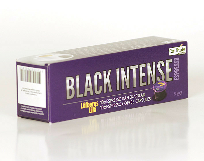 Kaffeförpackningar i kartong och plast av sorterna:
Black Intense: En lila förpackning av kartong med namnet på smaken tryckt på ovansidan "black intense", samt en gul logotype: "Löfbergs lila". Förpackningen innehåller 10 espresso kaffekapslar (vilket står på förpackningen).
Dark passion: En lila förpackning i plast med ett motiv på framsidan bestående av ett ljusare ornament som slingrar sig ur en kopp. Samt ett genomskinligt vågformat parti vid sidan om motivet. Förpackningen har en text med namnet på smaken "dark passion" samt logotypen "Löfbergs lila". Förpackningen innehåller mörkbruna kaffebönor.