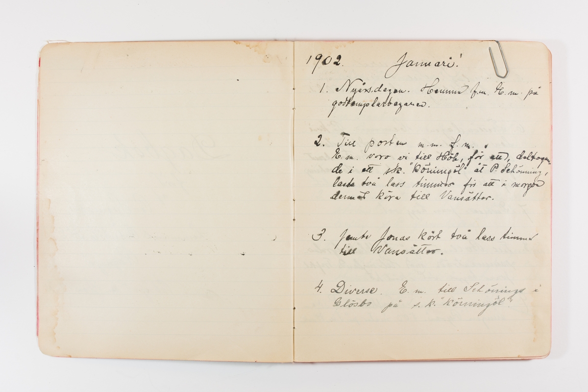 Dagbok från 1902–1903 omfattande 162 skrivna sidor samt en stämplingslängd. Inbunden med vaxdukspärm. Skriven av bonden, sjömannen och godtemplaren Per Svensson (1863–). Denne var gift med Kerstin Persdotter i Östergården (Österböle nr 2) i Rengsjö socken. Anteckningarna berör arbete, resor, väder osv. Dagboken ingår i en samling på 8 volymer och fanns vid digitaliseringstillfället i privat ägo inom släkten.