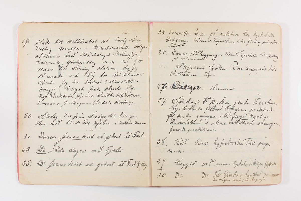 Dagbok från 1902–1903 omfattande 162 skrivna sidor samt en stämplingslängd. Inbunden med vaxdukspärm. Skriven av bonden, sjömannen och godtemplaren Per Svensson (1863–). Denne var gift med Kerstin Persdotter i Östergården (Österböle nr 2) i Rengsjö socken. Anteckningarna berör arbete, resor, väder osv. Dagboken ingår i en samling på 8 volymer och fanns vid digitaliseringstillfället i privat ägo inom släkten.