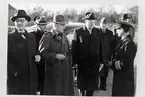 F12. Landshövding Ruben Wagnsson i mitten. Reproduktioner ur Överste Carlgrens album 1942-54.