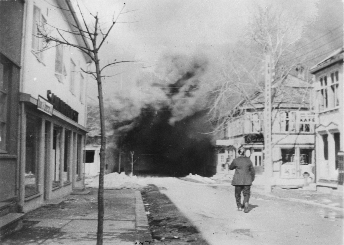 Ødeleggelser etter bombingen av Namsos.