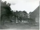 Munktorp sn.
Kyrkskolan, lärarbostaden i Munktorp. C:a 1900.