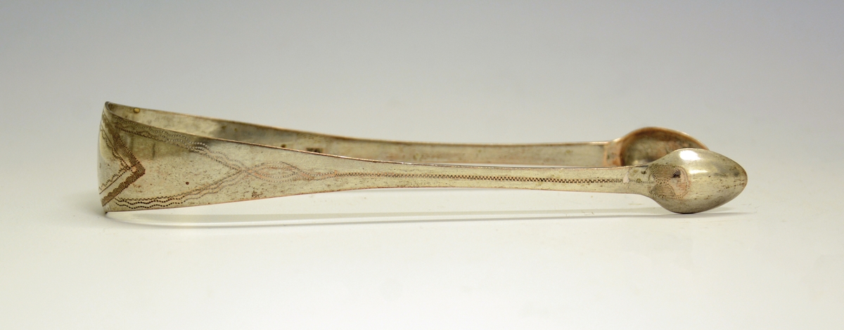 Sukkerklype av sølv. Stemplet H.I.F. BRE VIG, Hans Jacob Forbech, Brevik.