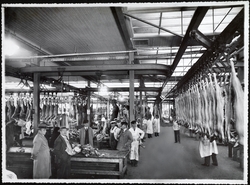 Fra Kjøtthallen på Grønland.