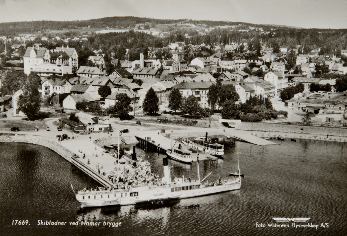 Postkort, Hamar sentrum, flyfoto, Hamar brygge, mjøsbåt, D/S Skibladner,