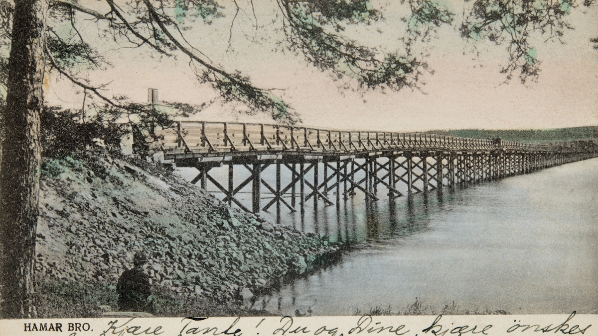 Postkort, Hamar, Stangebrua, den gamle trebrua fra 1869, denne ble revet og ny bru med steinfylling ble åpnet i 1935, Åkersvika. 