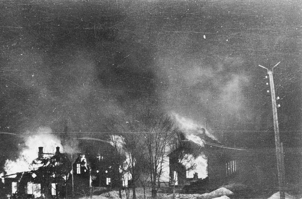 Ødeleggelser etter bombingen av Namsos.