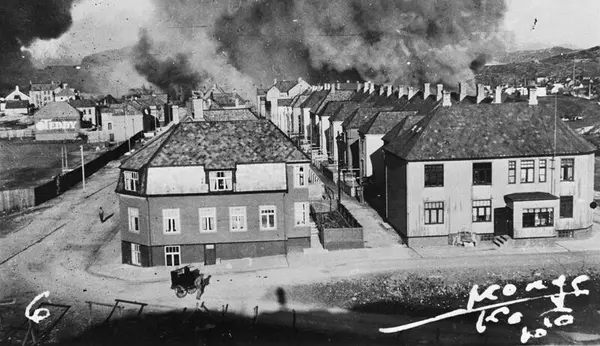 Ødeleggelser etter bombing av Kristiansund (kopi)