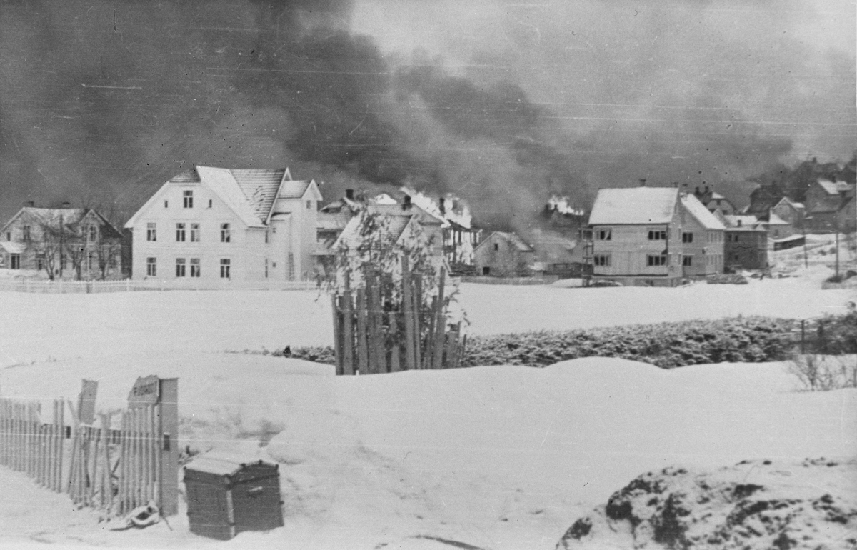 Ødeleggelser etter bombingen av Namsos.