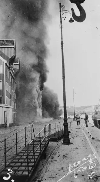 Ødeleggelser etter bombing av Kristiansund (kopi)