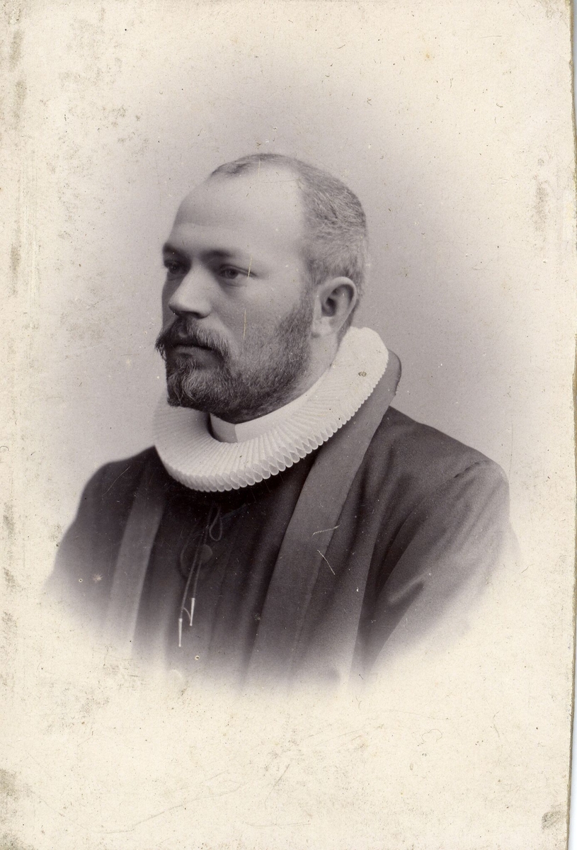 Mannsportrett. Prest Andersen