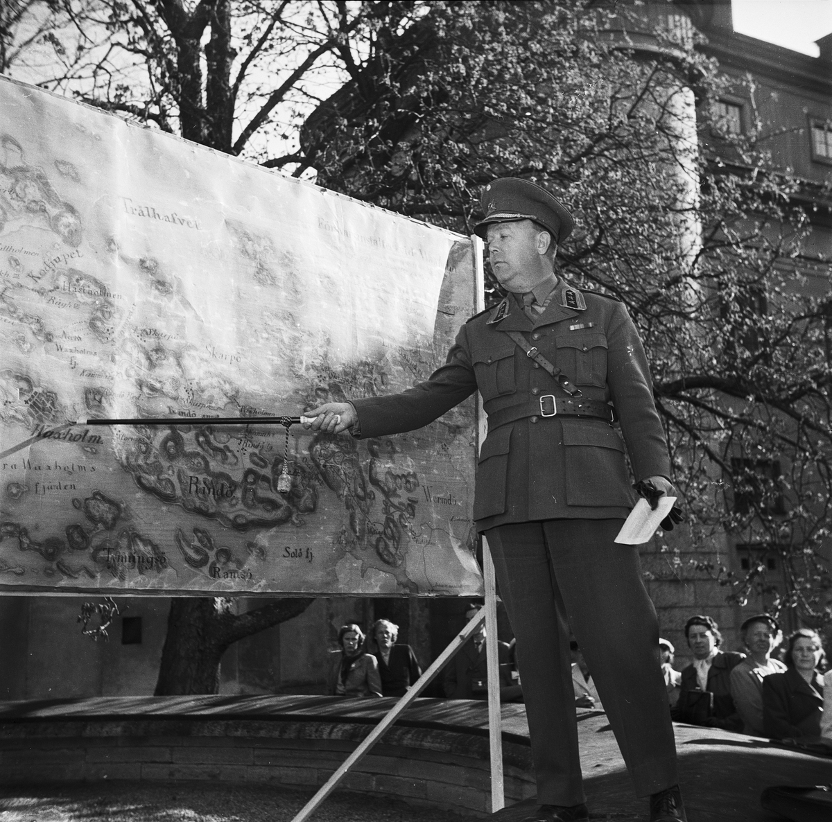 Fornminnesföreningen, utflykt till Vaxholm, Uppland 1951