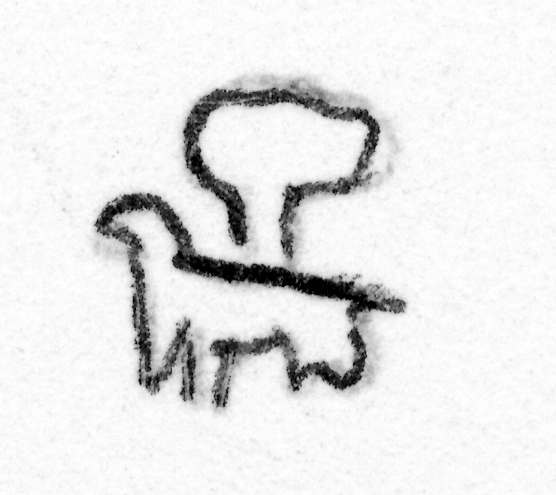 Arkeologiskt föremål. Pipa i delar, a-f. 
a) Huvud. 
Tunn tandsnittsfris kring mynningen, stämpelavtryck, 6 mm diameter, får och träd i botten (teckning). Mått: bredd 2,7 cm, höjd 5,6 cm.
b) Skaftfragment. Mått: längd 4,2 cm, tjocklek 0,7 cm. 
c) Skaftfragment. Mått: längd 3 cm, 
tjocklek 0,7 - 0,8 cm. 


d) Skaftfragment. Mått: längd 3,5 cm, 
tjocklek 0,5 - 0,7 cm. 
e) Skaftfragment
. Mått: längd 3 cm, tjocklek 0,7 cm.
f) Skaftfragment. Mått: längd 2,2 cm, 
tjocklek 0,6 cm.