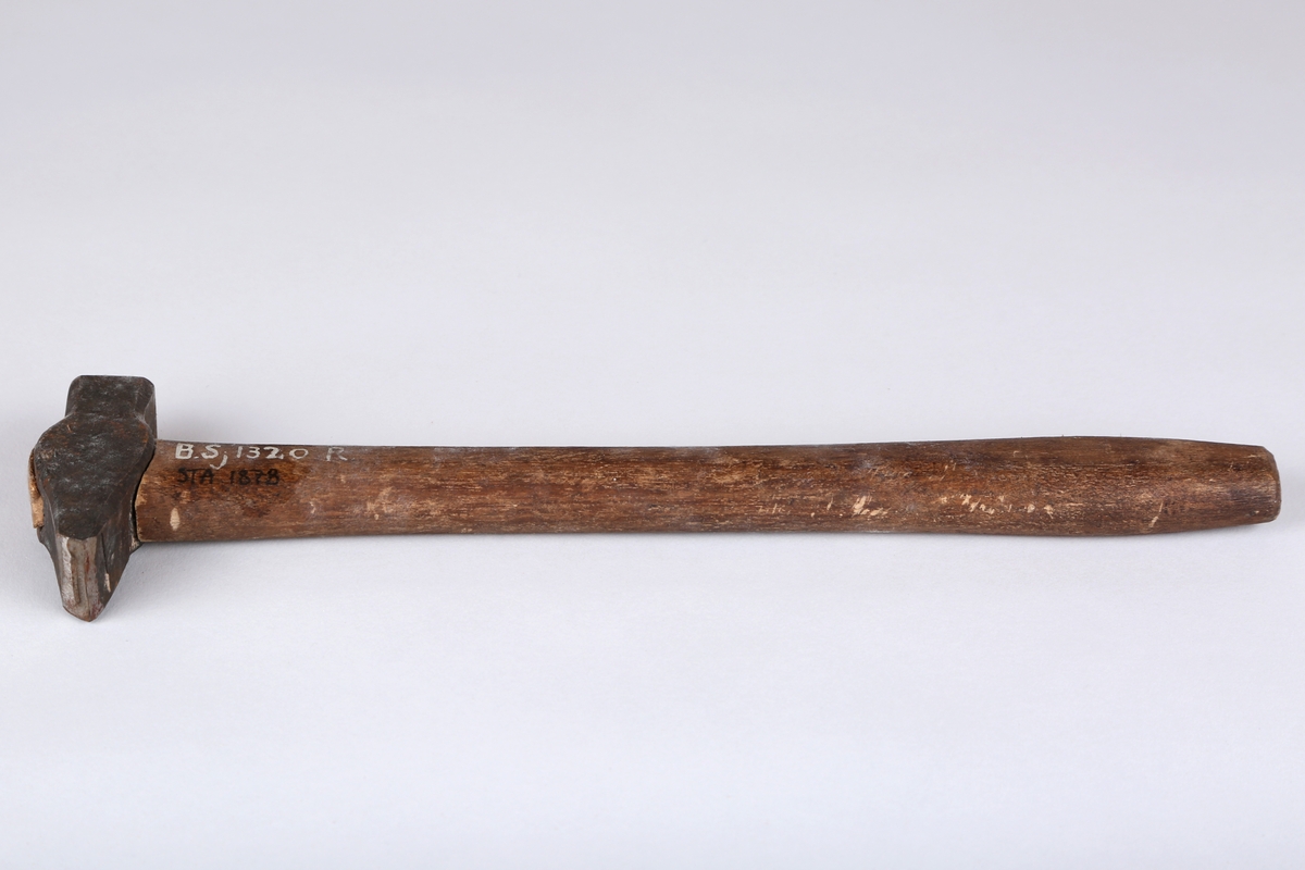 Klinkhamar (Hammer).