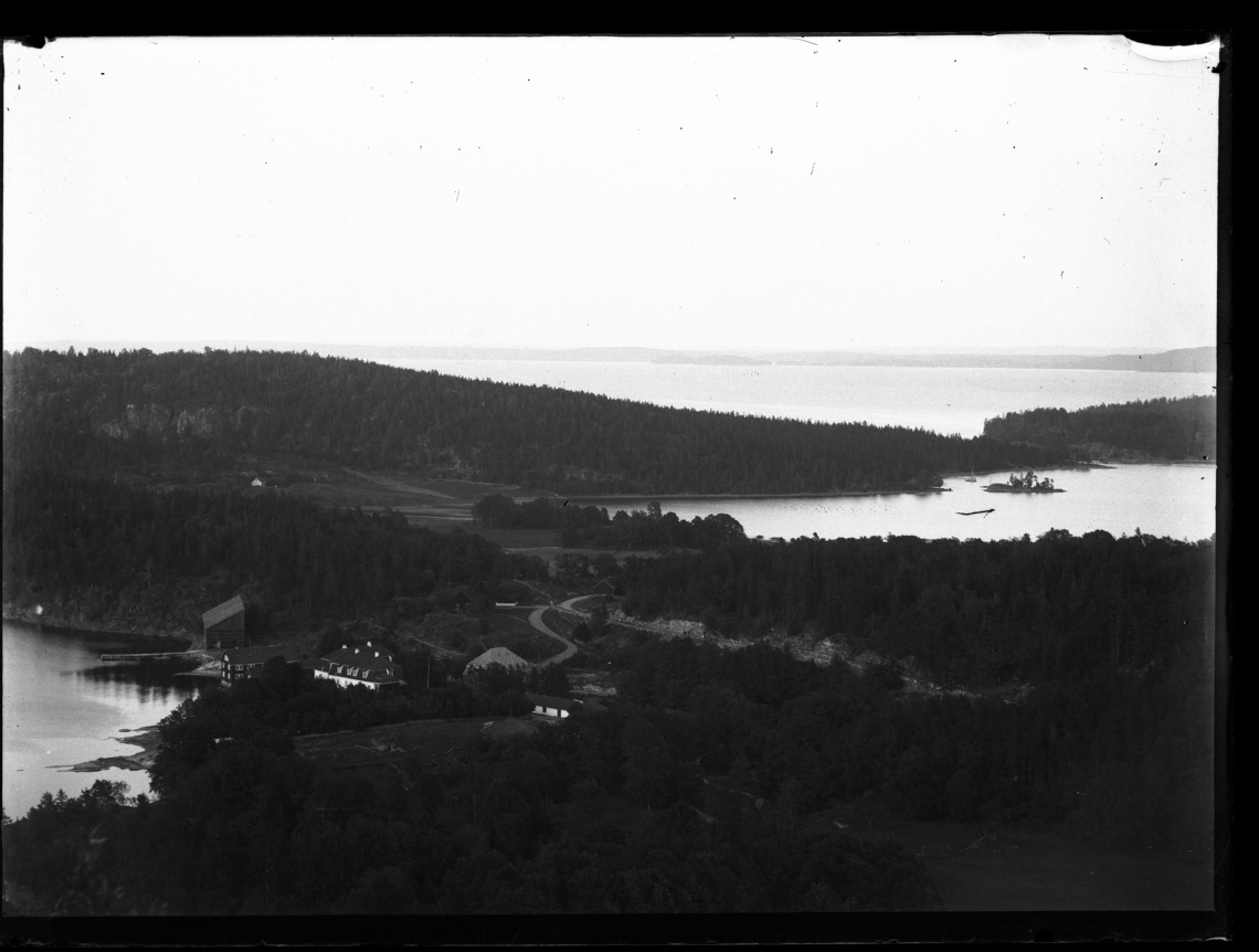 Utsikt over Falkensten, Løvøya og Oslofjorden.