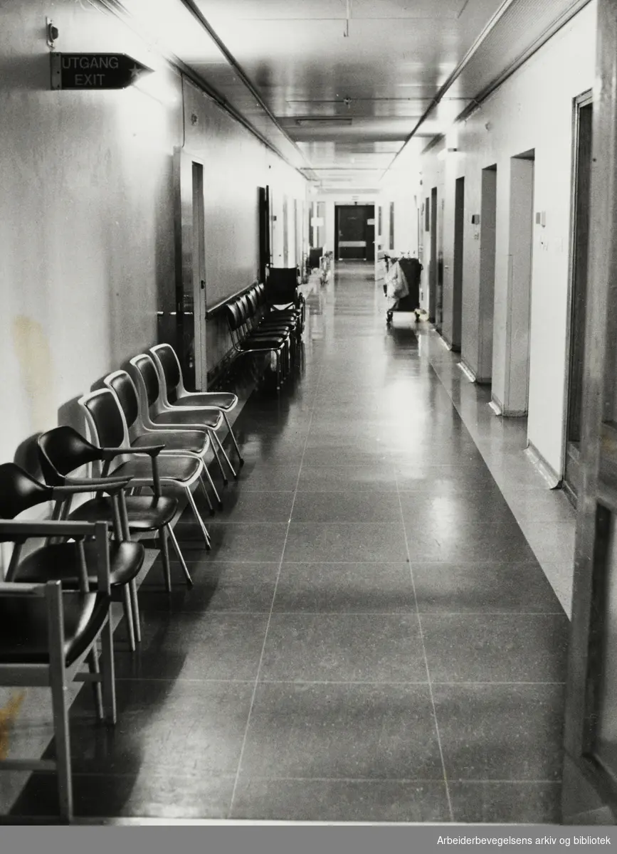 Rikshospitalet. Mottaksavdelingen. Mai 1986
