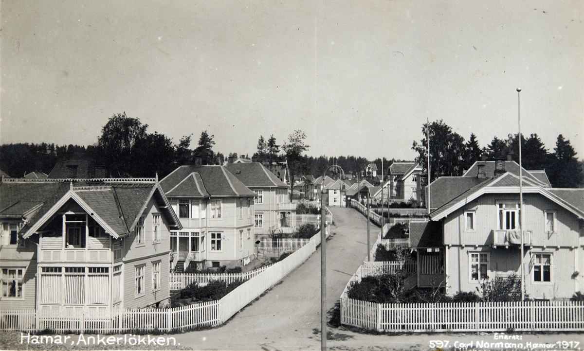 Postkort, Hamar, Ankerløkka, villaer, boligbebyggelse i Johan Fastings gate, Ole Bulls gate,
