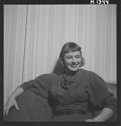 1687 Ingrid Bergman U.S.A Huvudrollen i Broadway-pjäsen Joan