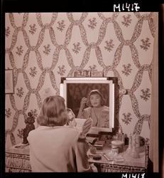 1687 Ingrid Bergman U.S.A Huvudrollen i Broadway-pjäsen Joan