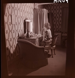 1687 Ingrid Bergman U.S.A Huvudrollen i Broadway-pjäsen Joan