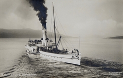 Postkort, Mjøsbåt, D/S Skibladner, bakker ut fra brygge med 