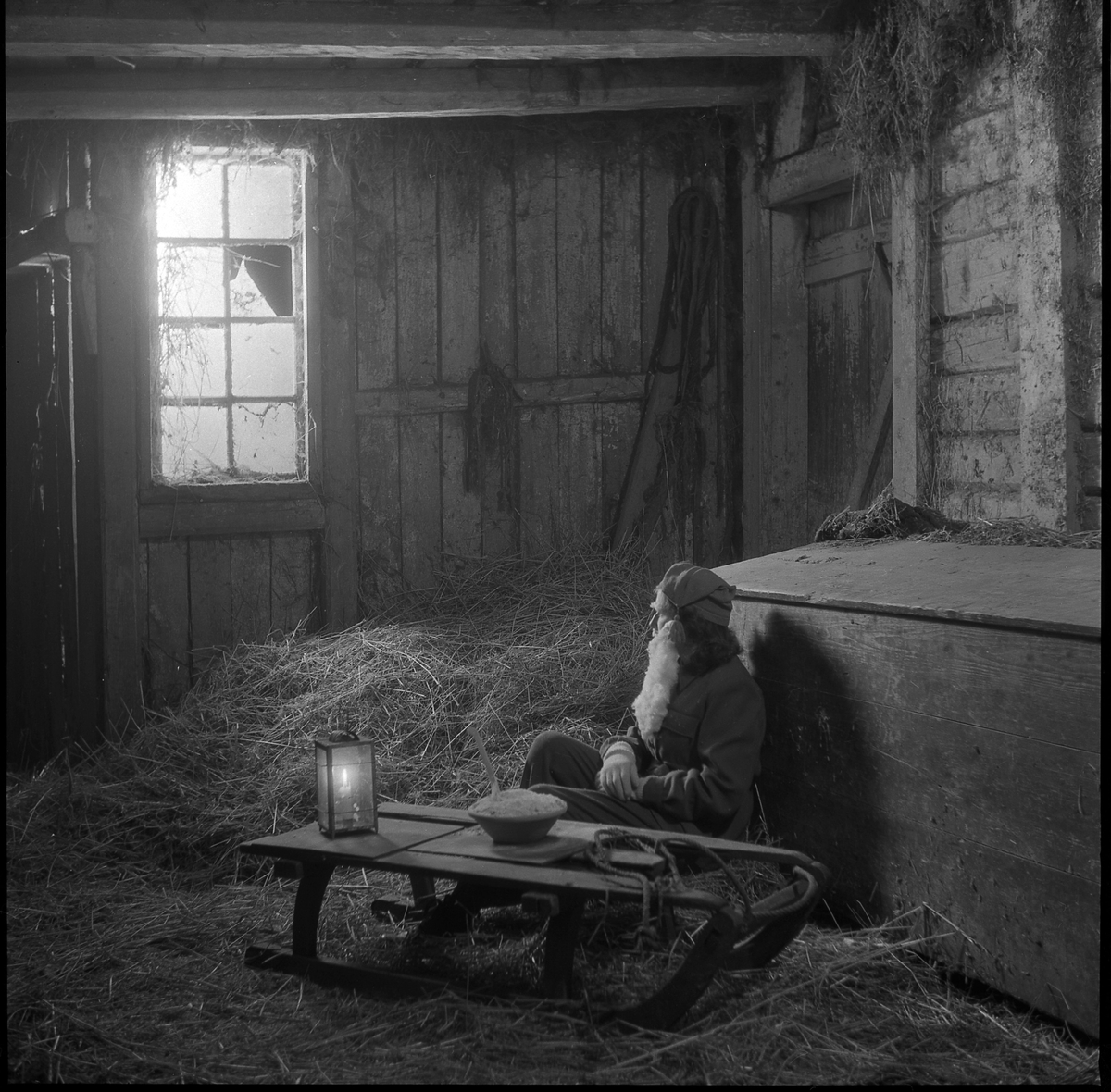 En jultomte fotograferad i Kristineholms ladugård. 