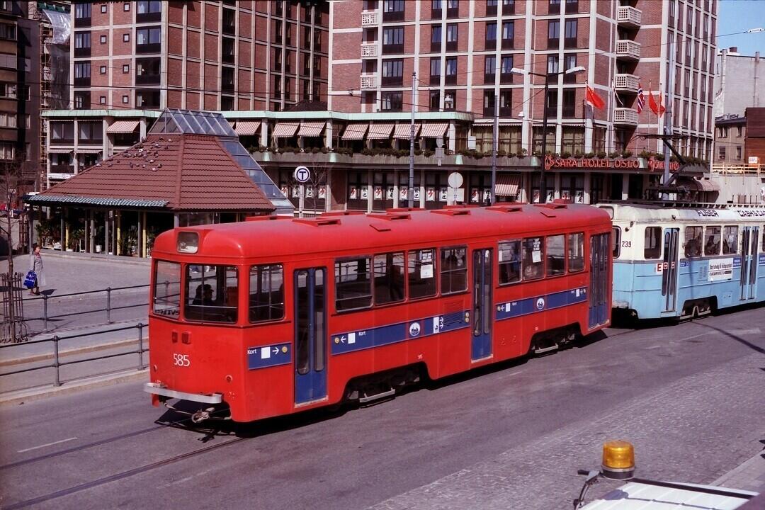 Oslo Sporveier, TBG (Tilhenger boggie type Göteborg) nr. 585 og MBG (motorvogn boggie type Göteborg) nr.  239 