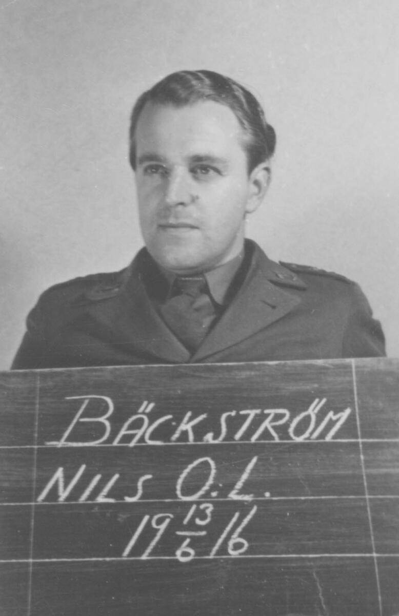 Kapten Nils Bäckström, P 4