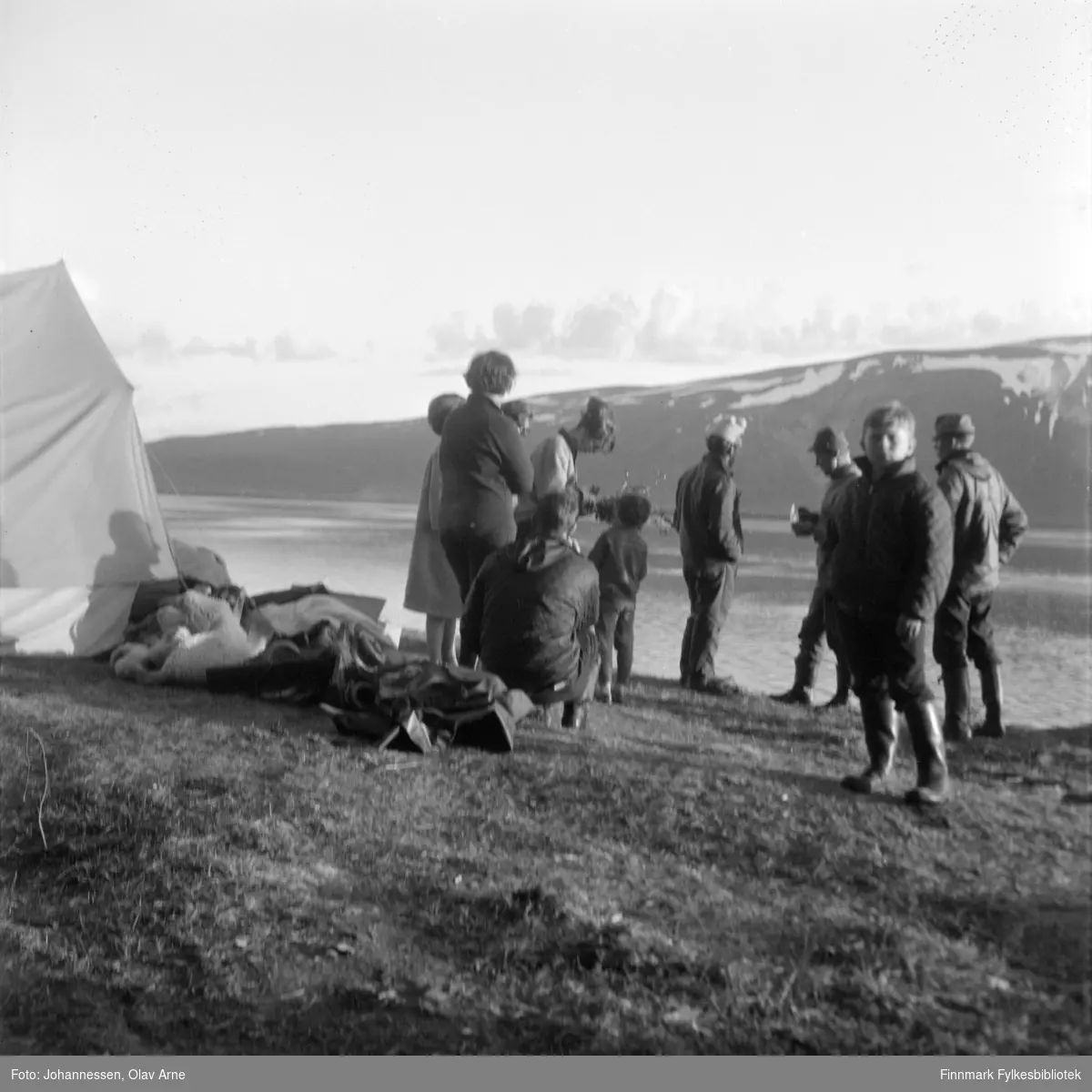 Foto av ukjent sted

Foto trolig tatt på1970-tallet