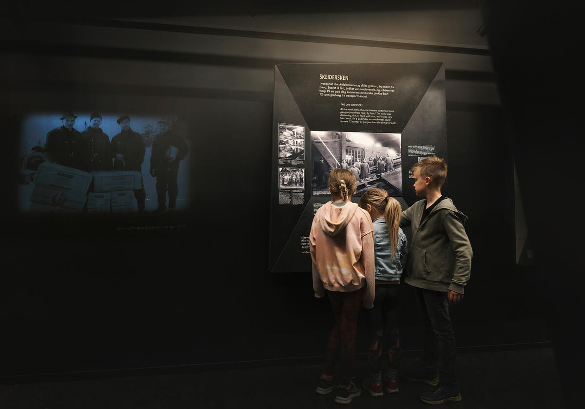 Fra utstillingene Inn i berget