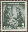 Frimärke ur Gösta Bodmans filatelistiska motivsamling, påbörjad 1950.
Frimärke från Östtyskland, 1955. Motiv av Lantbrukare: Överlämnande av jordbesittningsrätt Bondereform 1945-1955