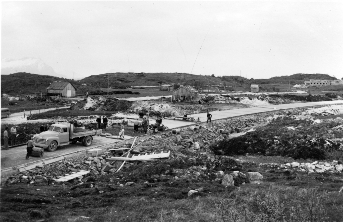 Første byggetrinn av Bodø Hovedflystasjon. 