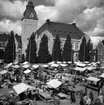 Västerås.
Vy över torghandeln på Stora torget, 1946.