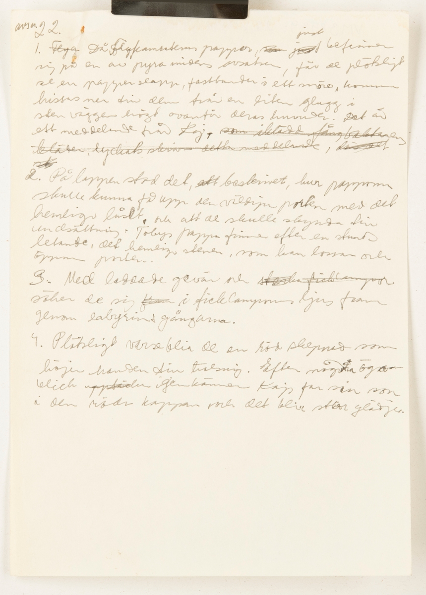 Sida ur den tecknade serien om när Flygkamraterna åker till Inkariket och är med om flera spännande äventyr. I de sista delarna hittar de en skatt med en magisk kula.
Varje sida är uppbyggd av 4-8 bildrutor med teckningar i svart, vitt och rött. Stilen är enklare och bilderna mer avskalade än de senare delarna av serien om flygkamraterna.