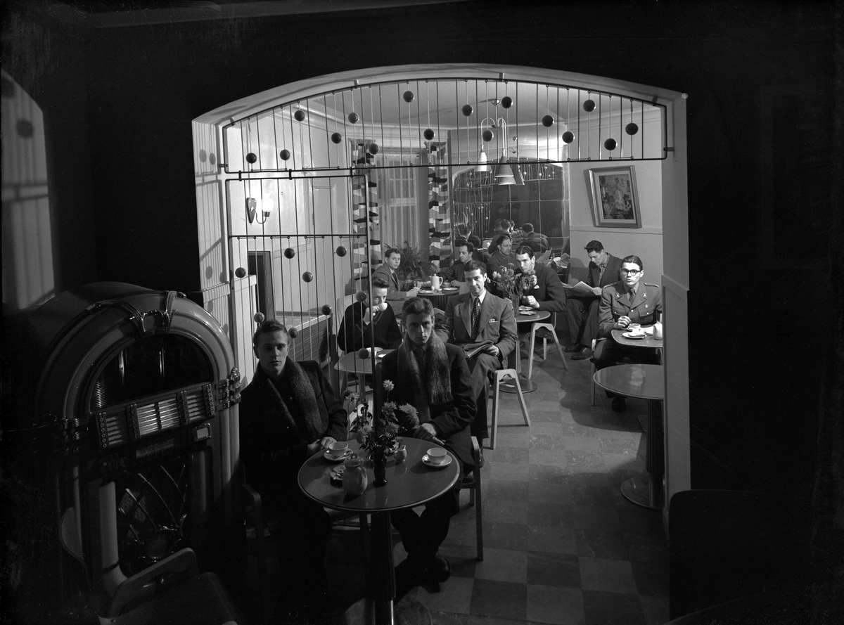 Interiörer från populära Café Vega i Linköping.