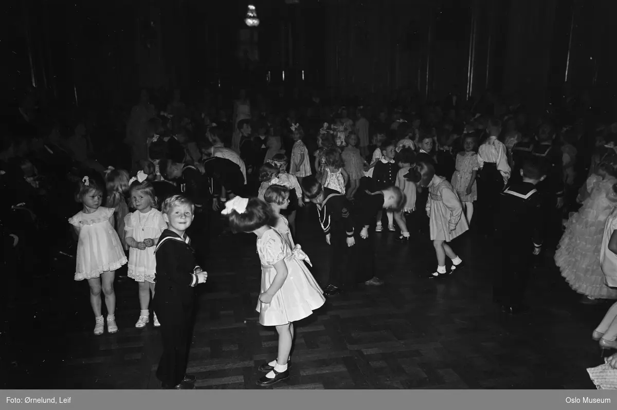 Grand Hotel, interiør, Rokokkosalen, Svaes danseskole, barneball, dans