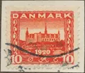 Frimärke ur Gösta Bodmans filatelistiska motivsamling, påbörjad 1950.
Frimärke från Danmark, 1920. Motiv av Kronborg slott i Helsingör Minne av Nord-Slesvigs återförening med Danmark: 1920.