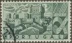 Frimärke ur Gösta Bodmans filatelistiska motivsamling, påbörjad 1950.
Frimärke från Portugal, 1946. Motiv av Slottet Braganza i Portugal