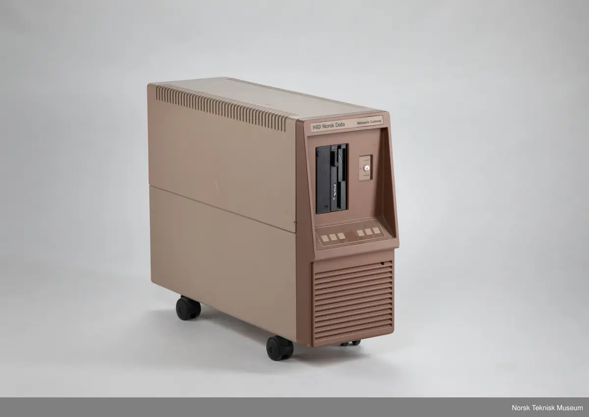 ND - 16 bit mini datamaskin