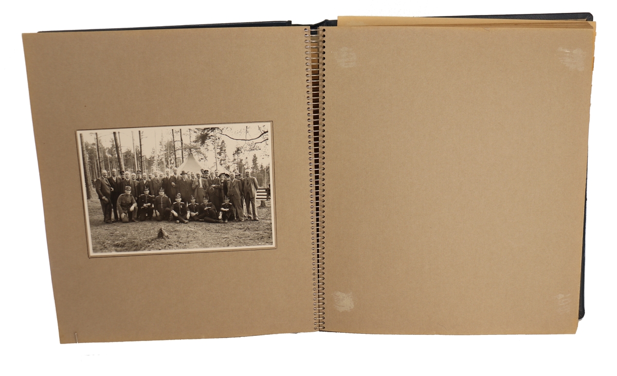 Kungl. Hälsinge regementes kramratförening 1938-1942.
