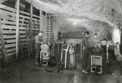 Kvessing av hardmetallbor i Wallenberg sjakt.