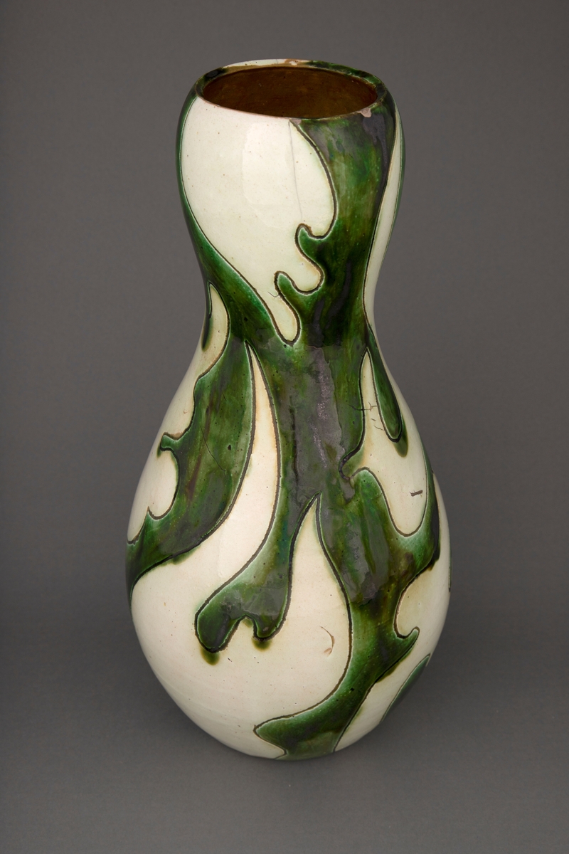 Organisk dekor i Art Nouveau-stil.
