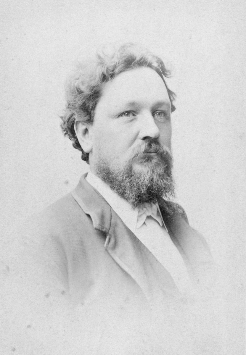 Från August Bondesons vänkrets. Ateljéporträtt av C E Carlgren från Vessige.