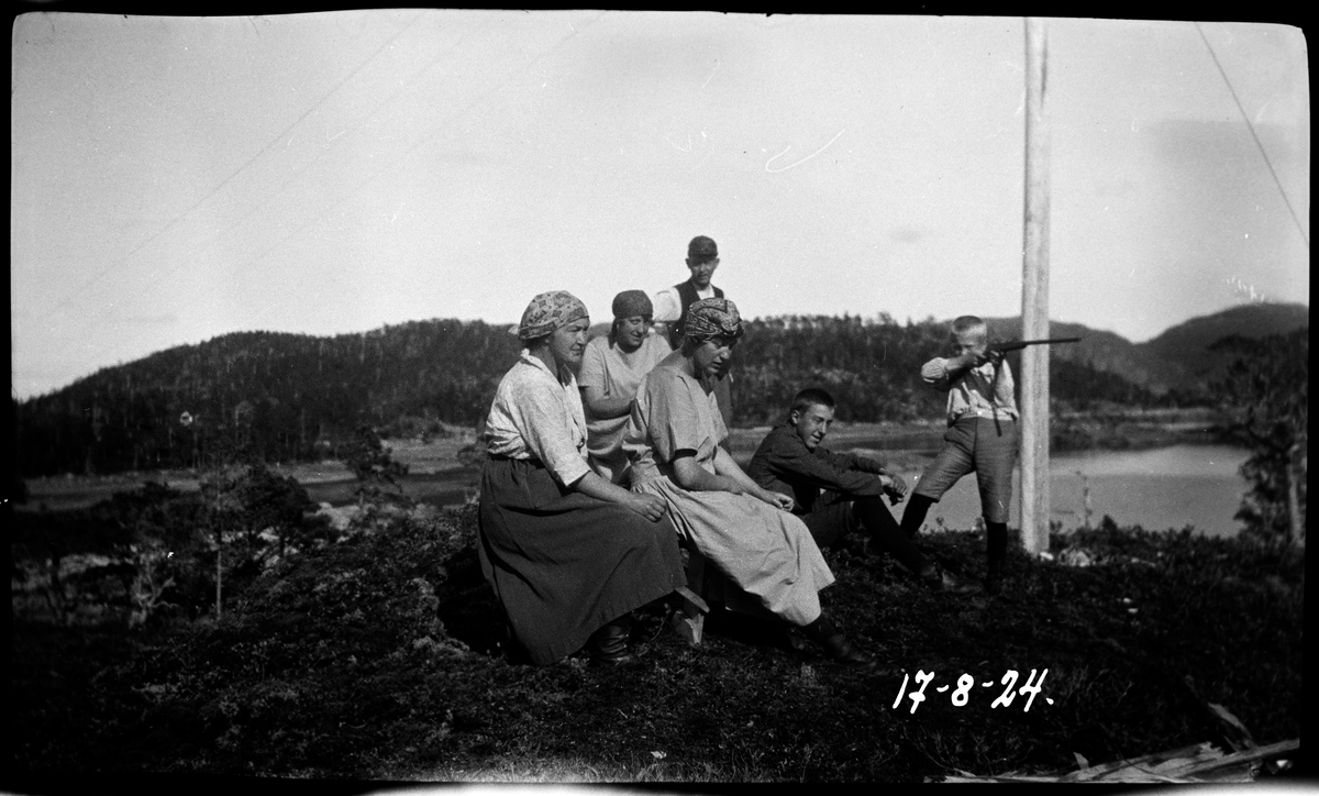 Ved familien Ekkers hytte ved Storvannet